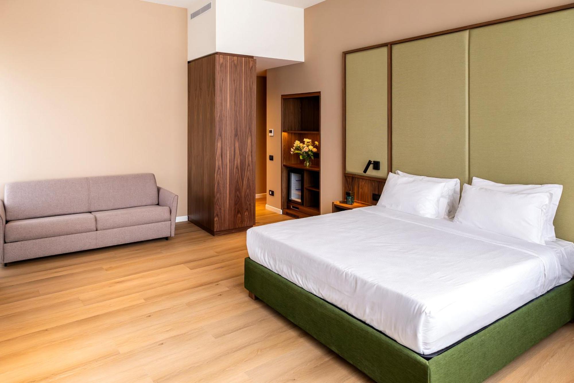 Deluxe Junior Suite